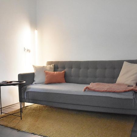 Pannonian Sailor Apartment โนวีซาด ภายนอก รูปภาพ